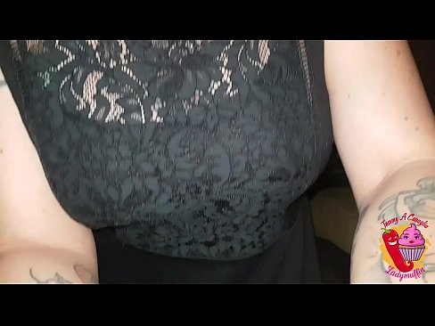 ❤️ Slutty ګامه خور هغه ته یو blowjob او هسپانوي ورکوي ❤️❌ جنس